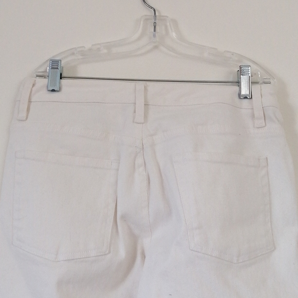 NWOT, Liz Claiborne Jean  style capris, Size 4 - Picture 5 of 7